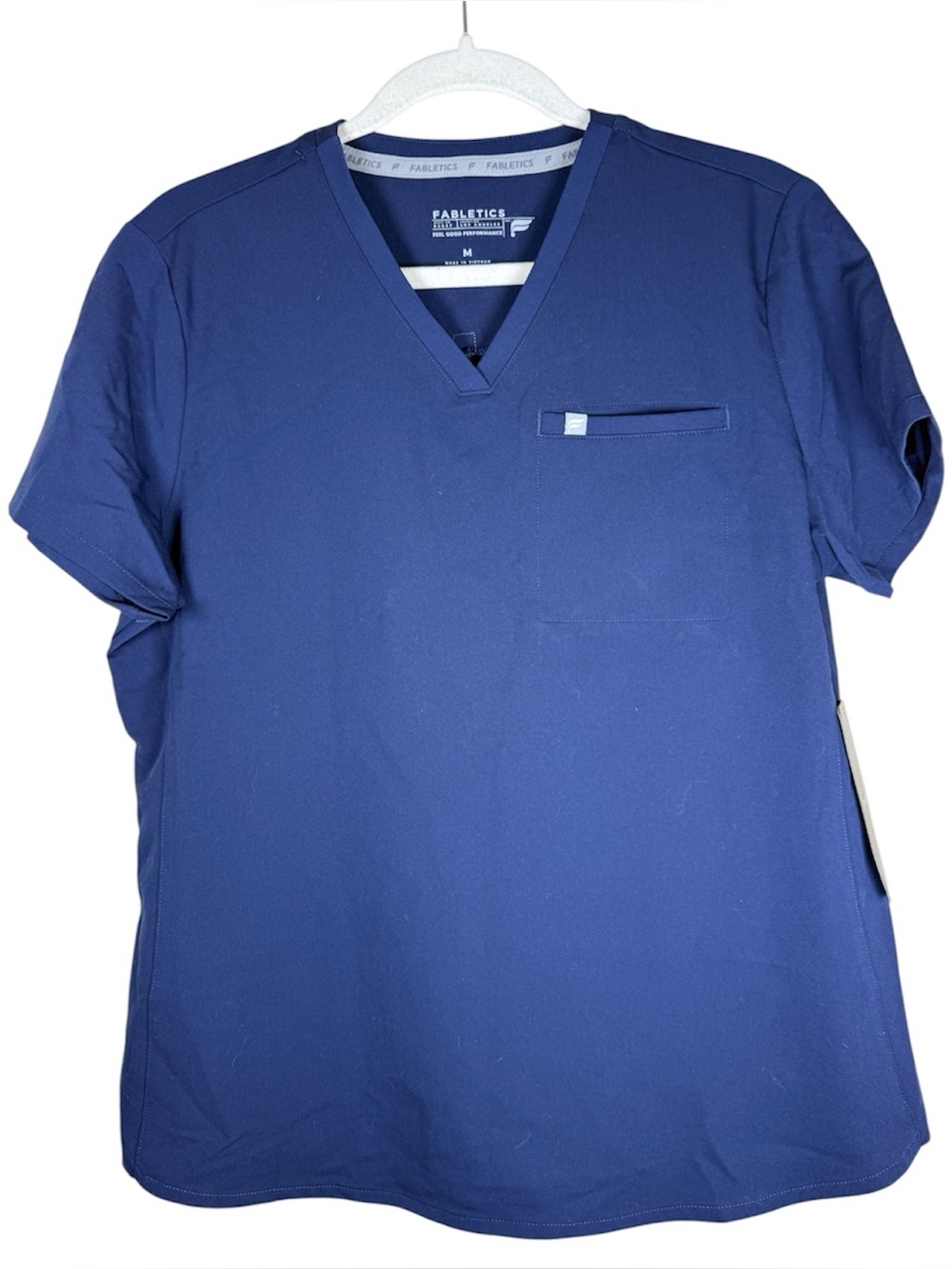 Women’s NWT Fabletics Vital 1-Pocket Scrub Top